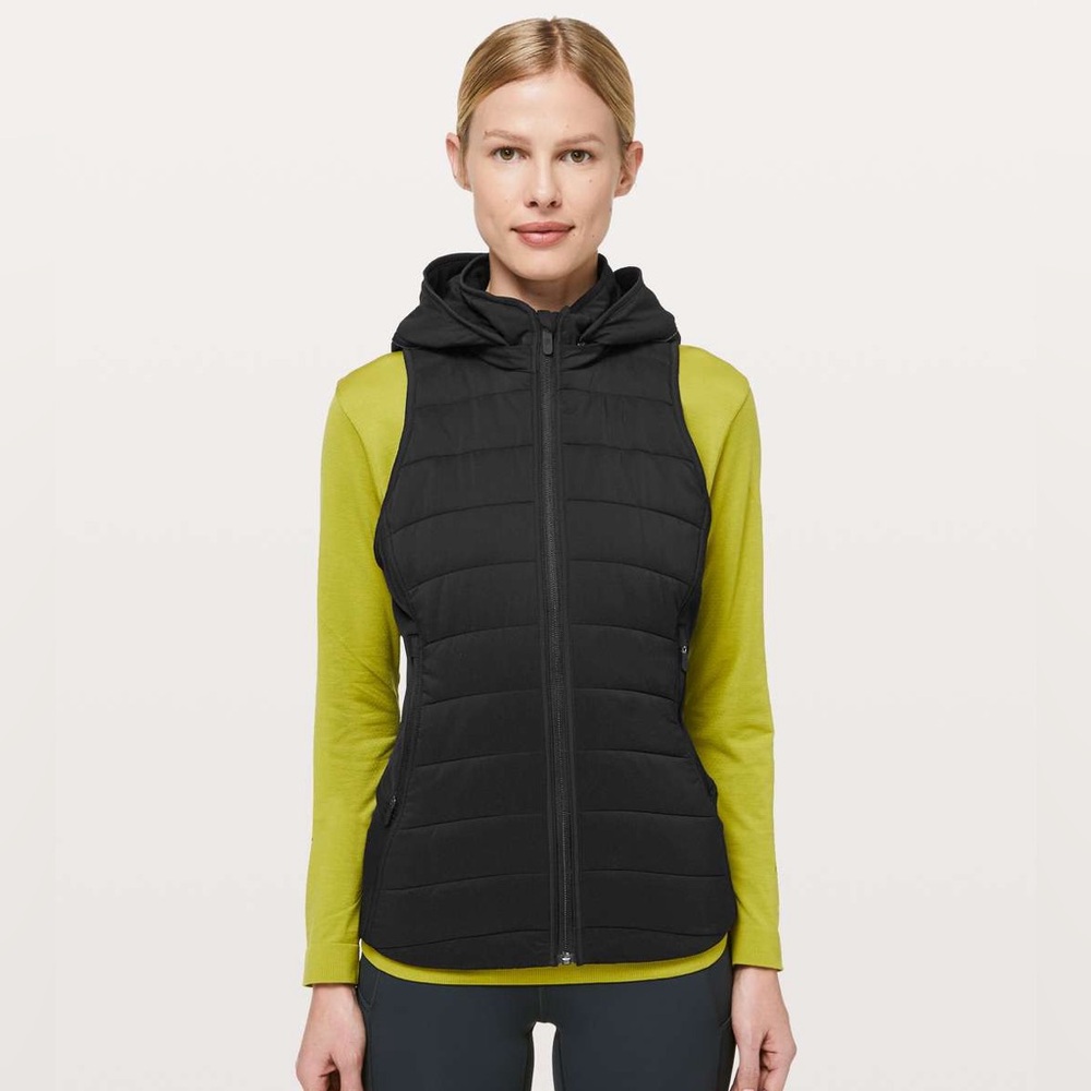 NEW Lululemon Extra Mile Vest Black Water Repellent Size 2